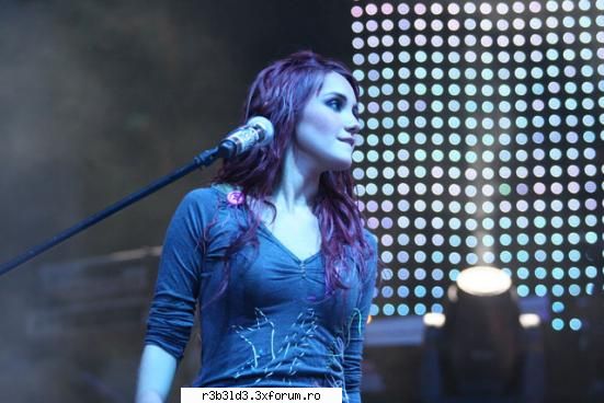 Capturi din concerte - andy_cool_girl - R3b3ld3