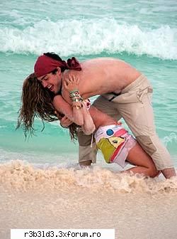 Poze - ad3_dulc3 - Anahi y Poncho-Mia y Miguel