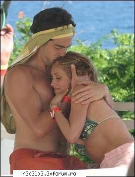Poze - andreea93rbd - Anahi y Poncho-Mia y Miguel