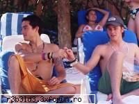 membri rbd fumeaza - poncho & christopher - R3b3ld3