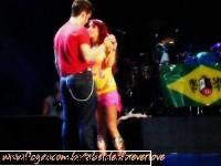 prima sunt sigura k dulce y chris sunt impreuna
